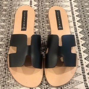 Steve Madden Greece Black Leather Sandal